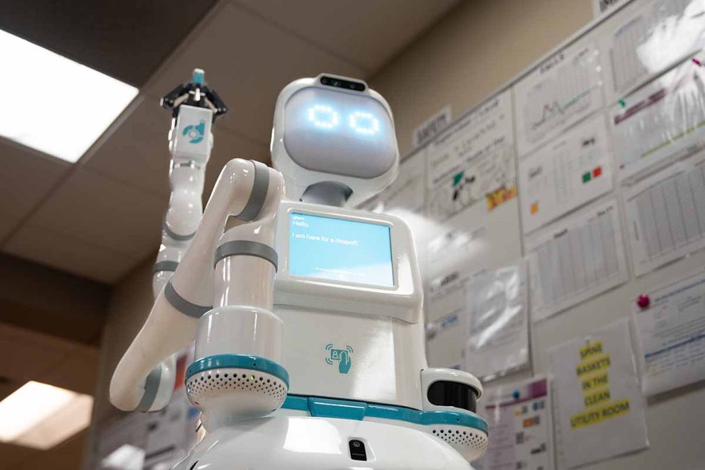 Robotic medical sale assistant